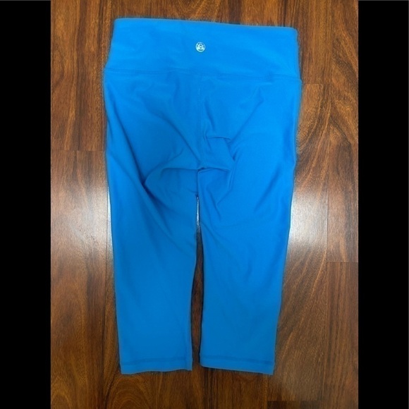 TESLA Women's SZ XS Blue Slim Stretch Fit Athletic Leggings - Picture 4 of 8